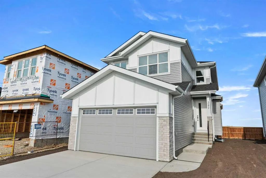 307 Kinniburgh Loop