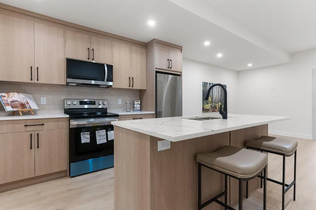 3110 40 Street SW