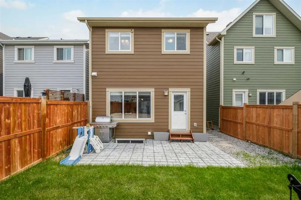 53 Masters Street SE