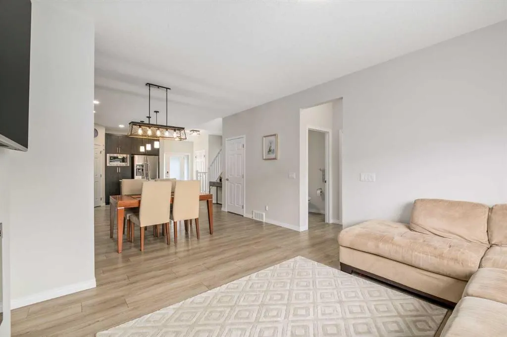 53 Masters Street SE