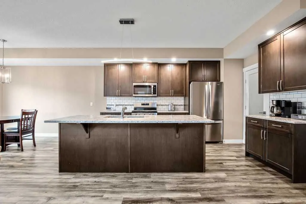 1918 High Park Circle NW