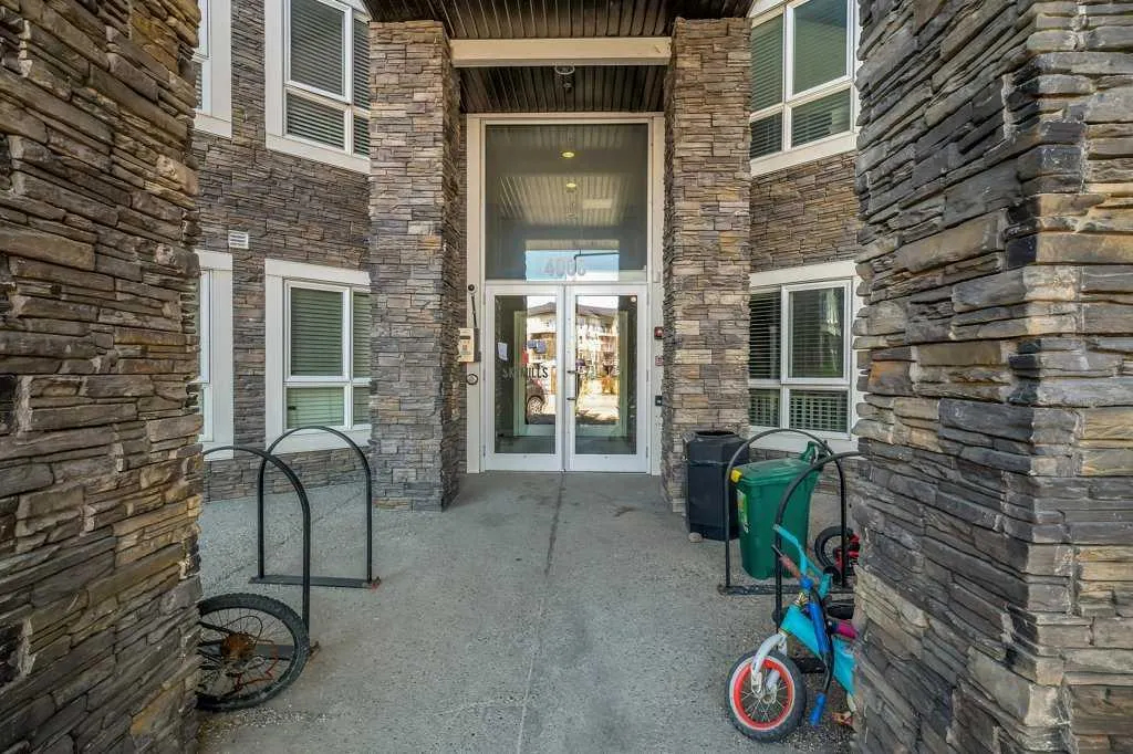 240 SKYVIEW RANCH Road NE, #4405