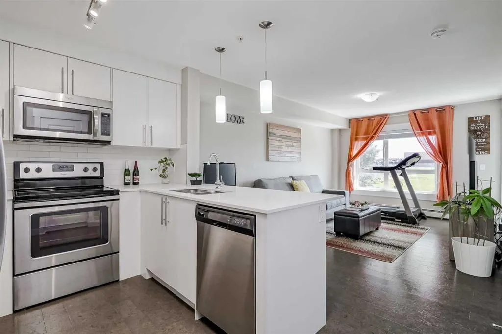 302 Skyview Ranch Drive NE, #7208