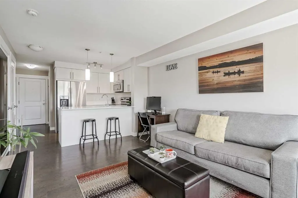 302 Skyview Ranch Drive NE, #7208