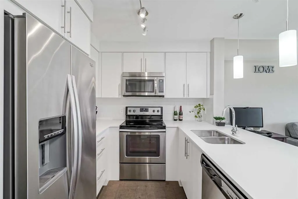 302 Skyview Ranch Drive NE, #7208