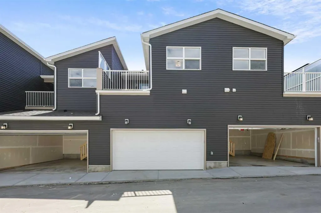 2162 Bayview Drive SW