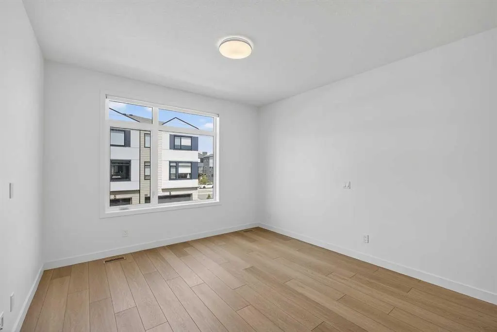 8535 19 Avenue SE, #202