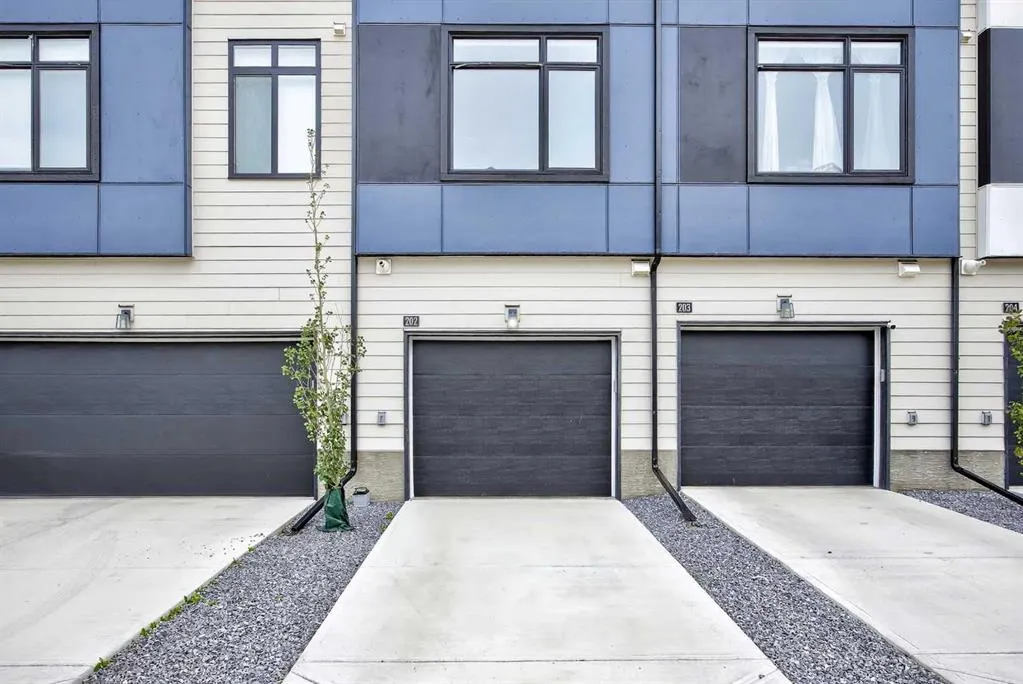 8535 19 Avenue SE, #202