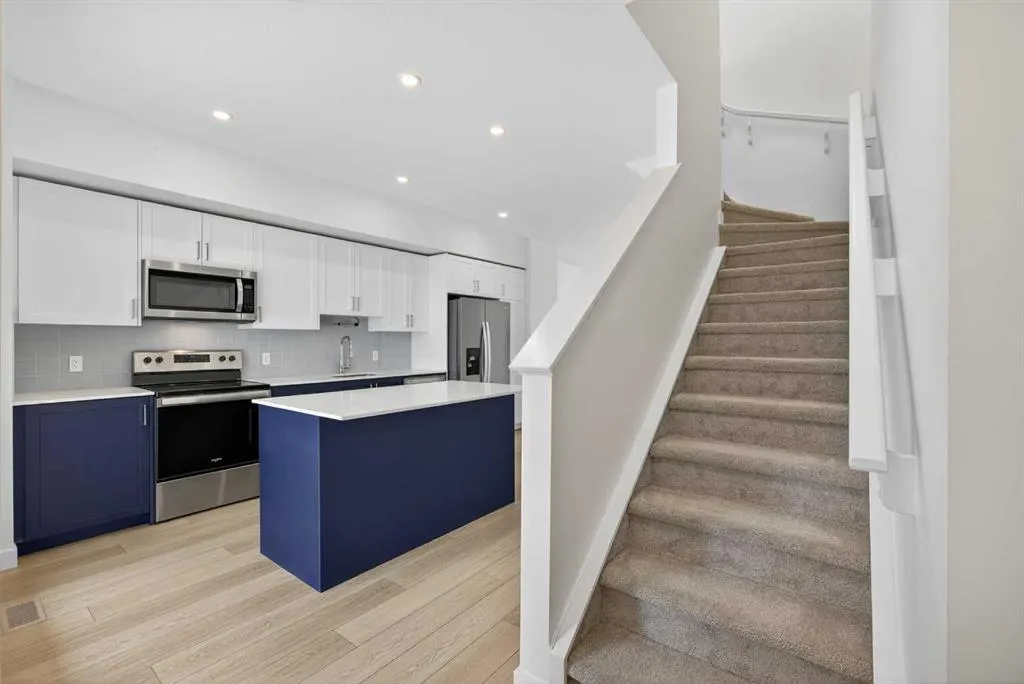 8535 19 Avenue SE, #202