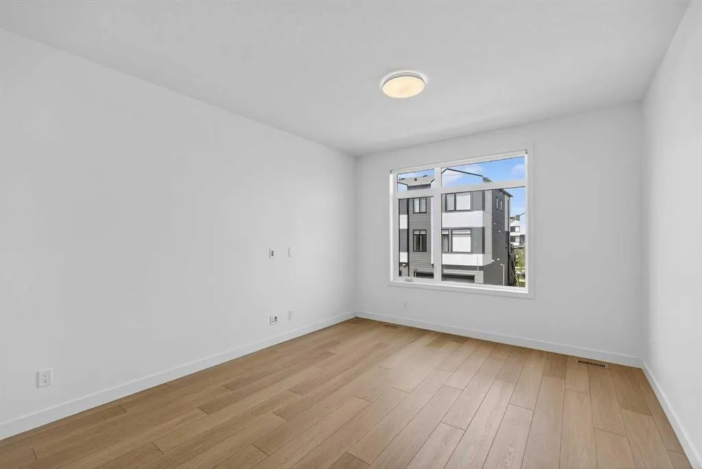 8535 19 Avenue SE, #202