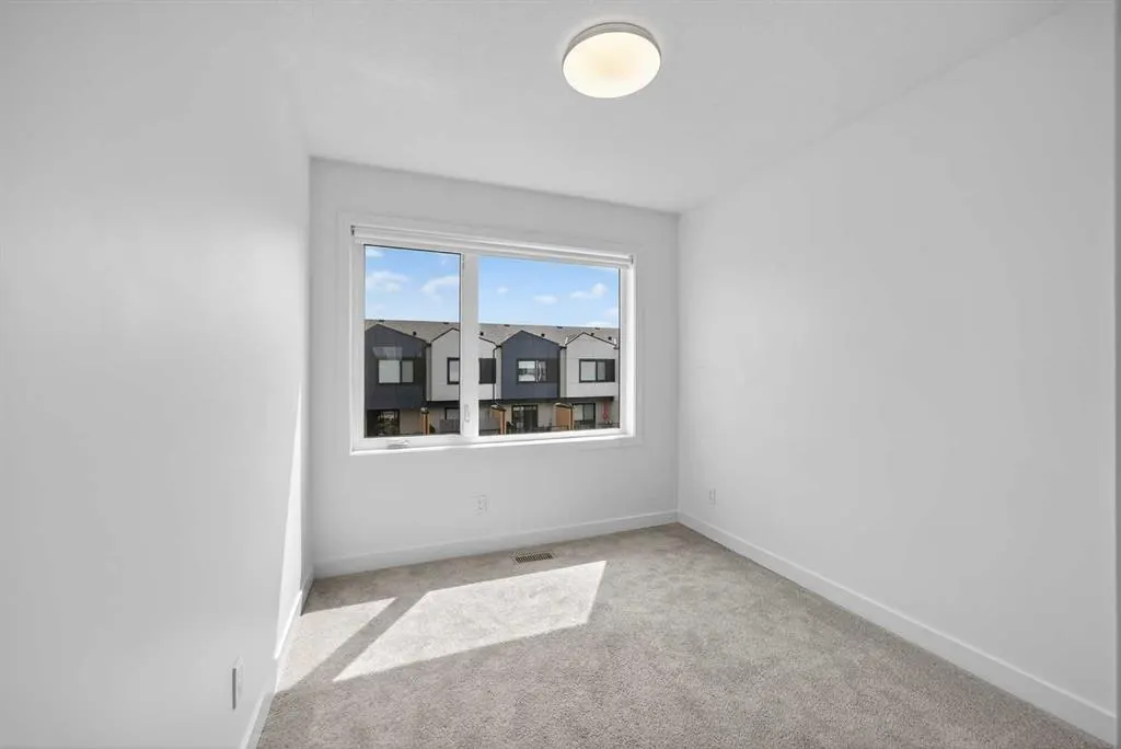 8535 19 Avenue SE, #202