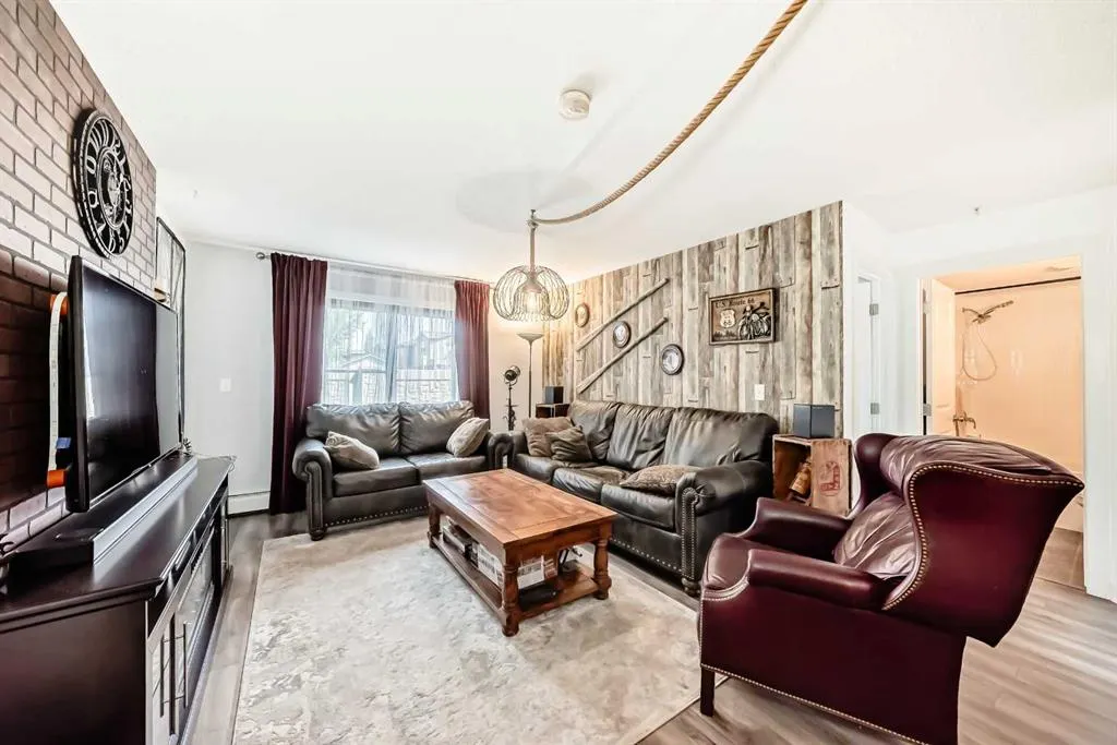 81 legacy Boulevard, #1114