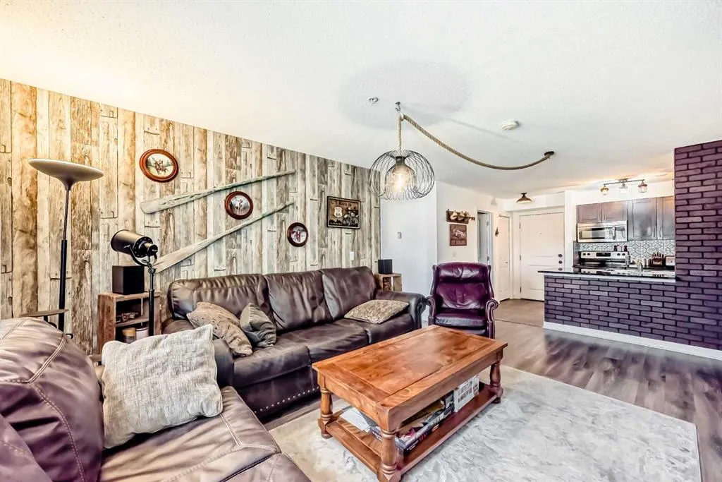 81 legacy Boulevard, #1114