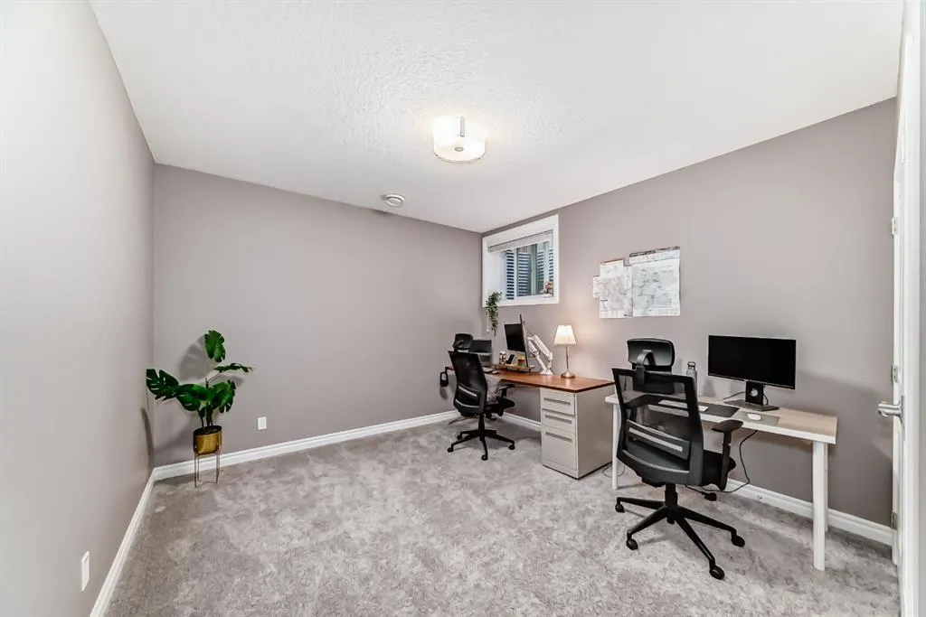 94 Evansfield Rise NW