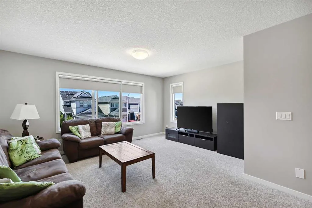 67 Auburn Glen Close SE