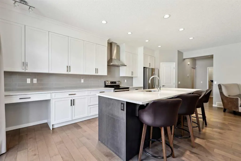 67 Auburn Glen Close SE
