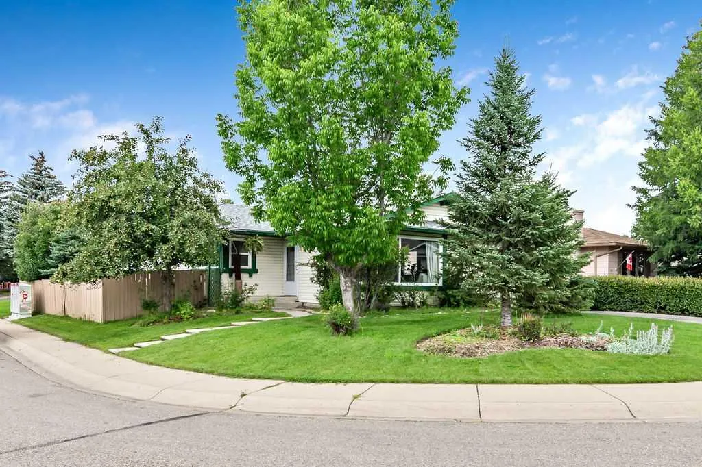 127 Thorson Crescent