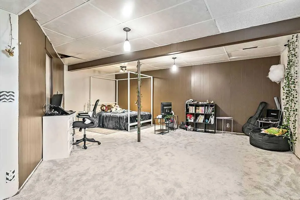127 Thorson Crescent