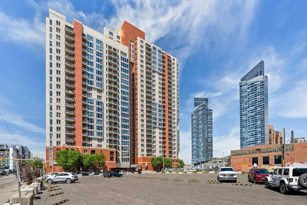 1053 10 Street SW, #2010