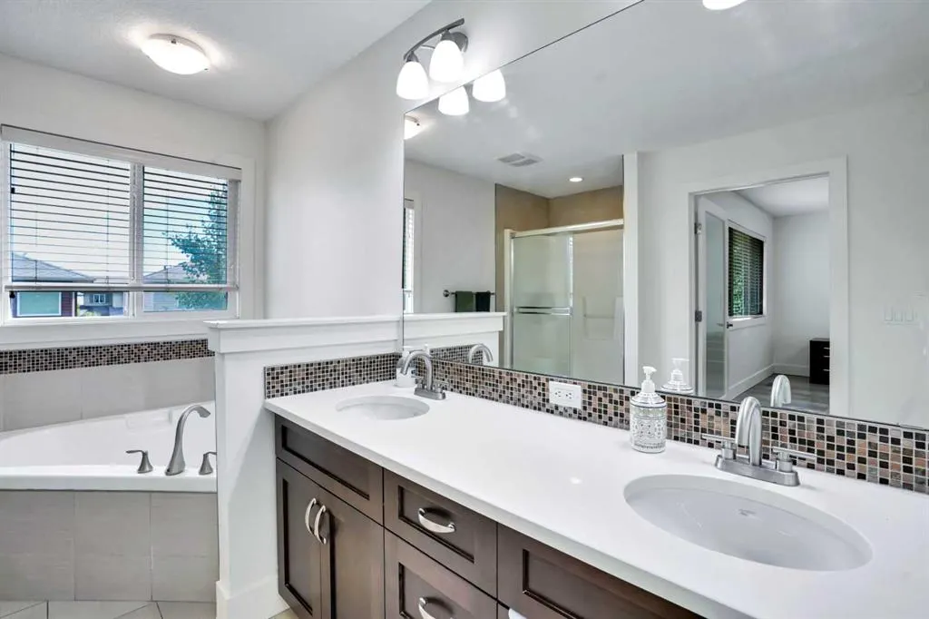 56 LEGACY Terrace SE