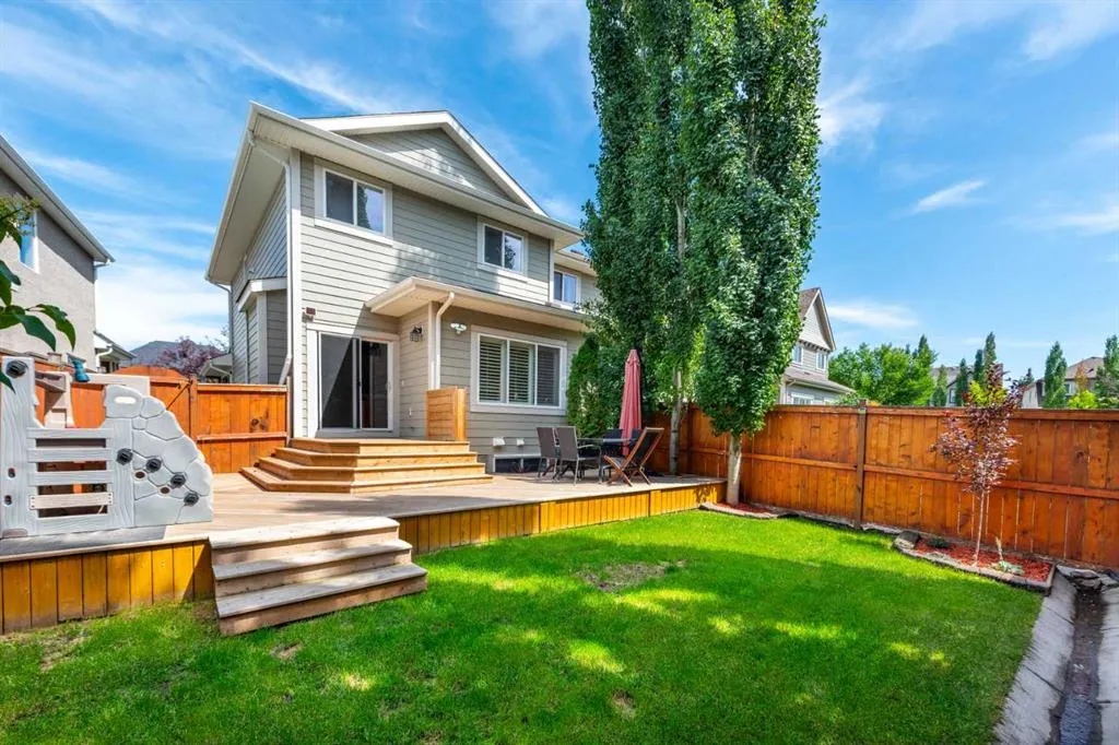 470 Mahogany Terrace SE