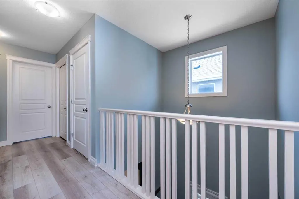 470 Mahogany Terrace SE