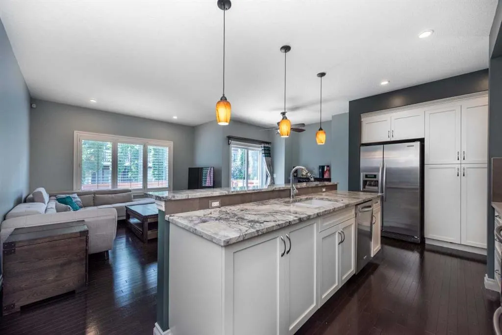 470 Mahogany Terrace SE