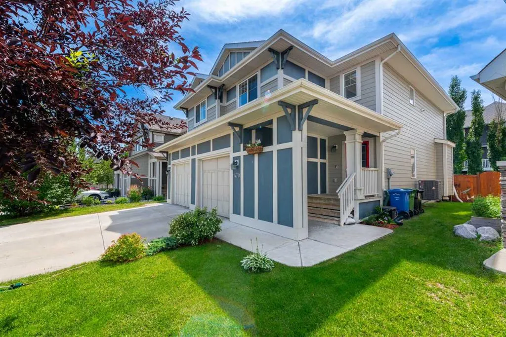 470 Mahogany Terrace SE