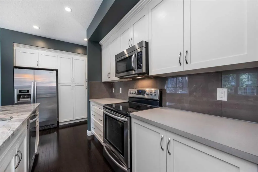 470 Mahogany Terrace SE
