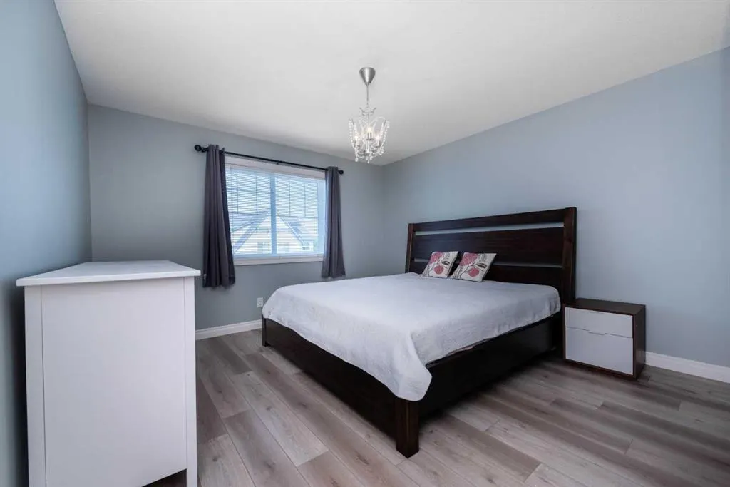 470 Mahogany Terrace SE