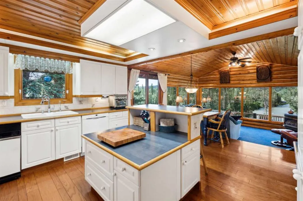 67 Bracken Point