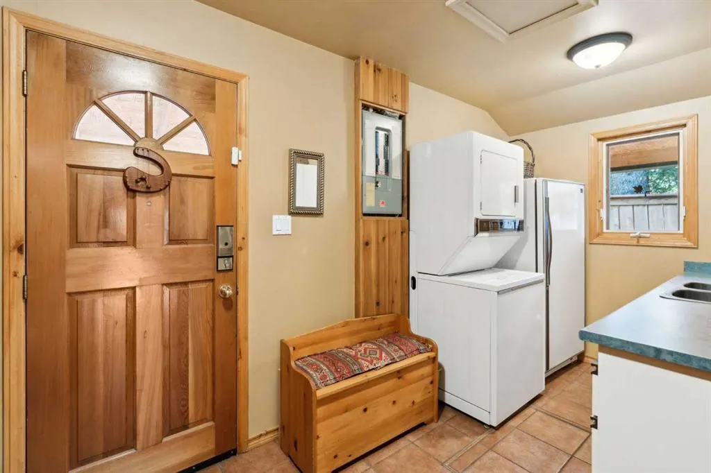 67 Bracken Point