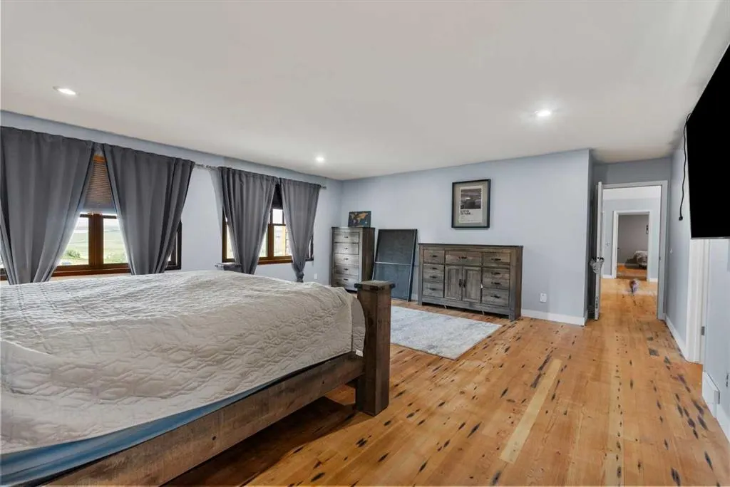 32075 402 Avenue W, #200