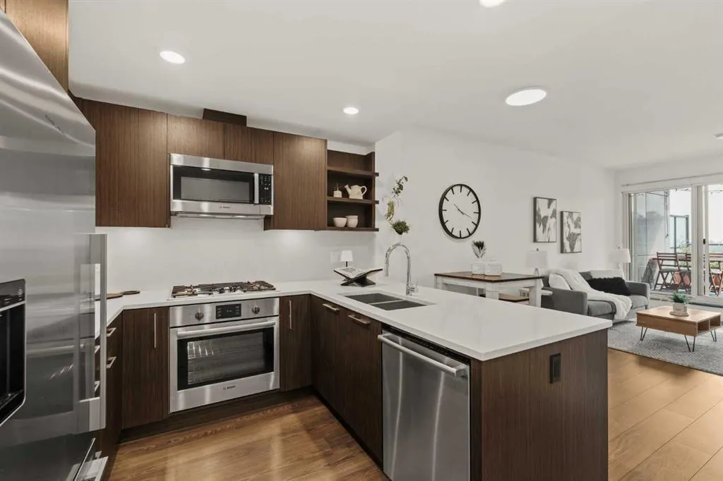 88 9 Street NE, #325
