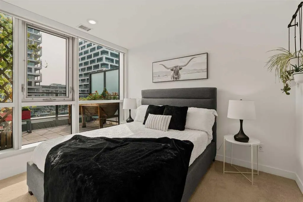 88 9 Street NE, #325
