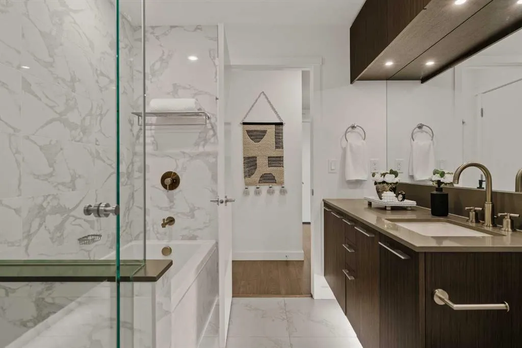 88 9 Street NE, #325