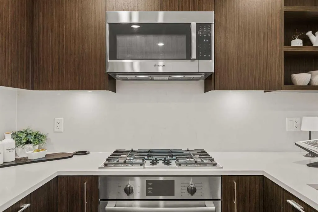 88 9 Street NE, #325
