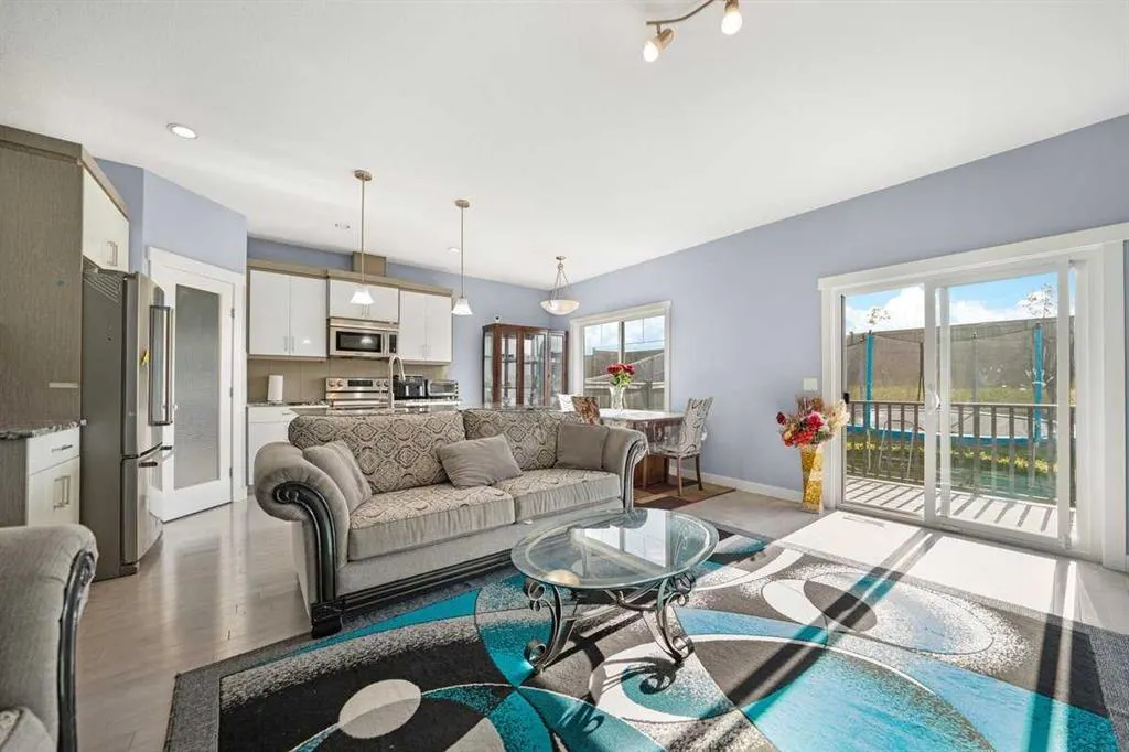 31 Baysprings Way SW