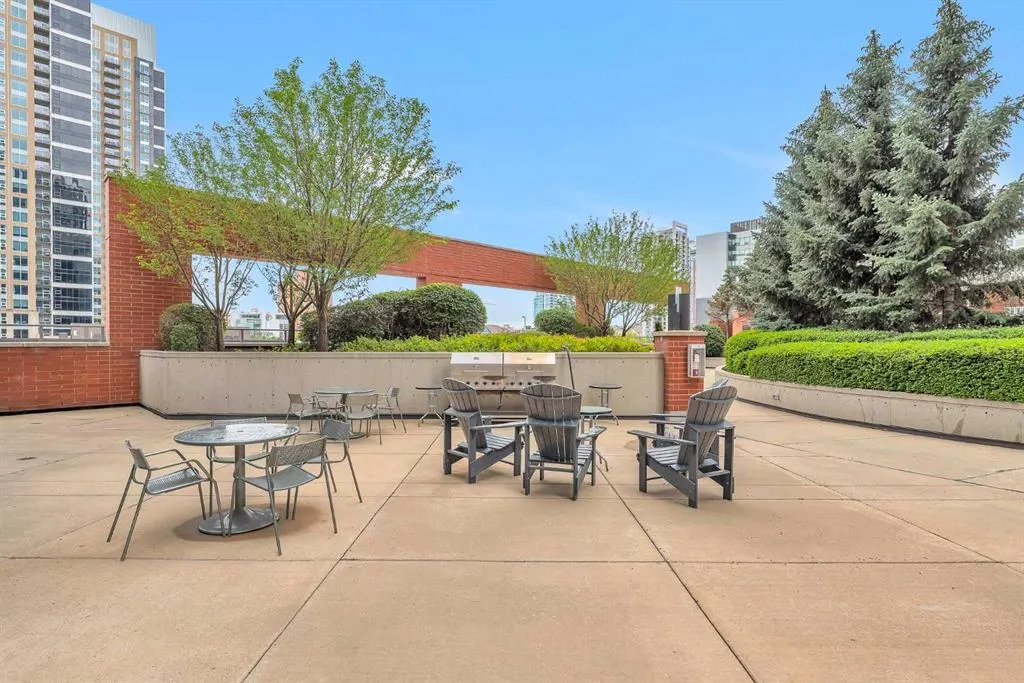 225 11 Avenue SE, #2008