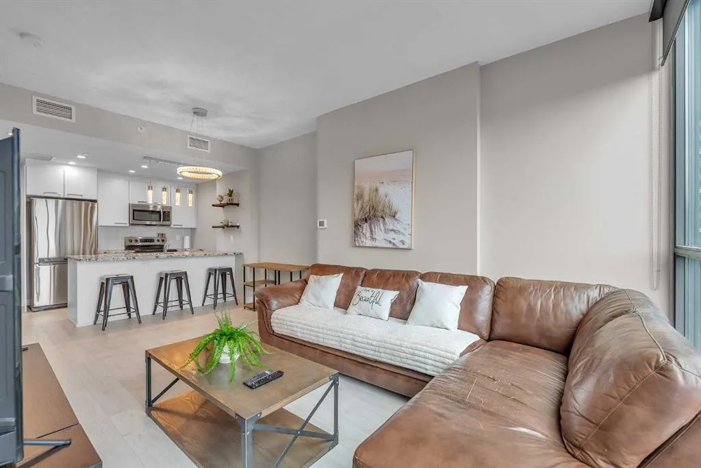 225 11 Avenue SE, #2008