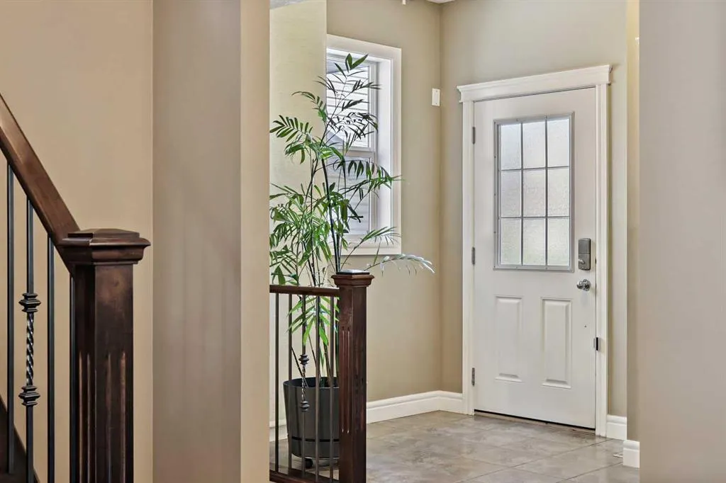194 Everglen Crescent SW