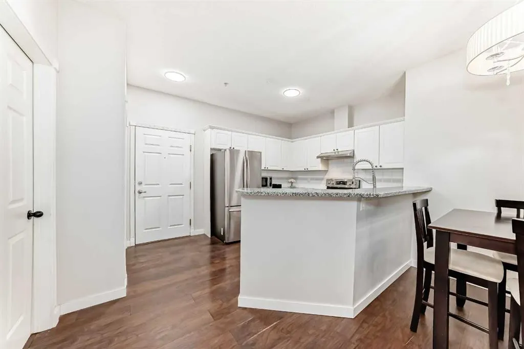 126 14 Avenue SW, #111