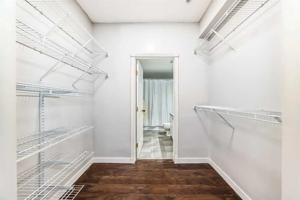 126 14 Avenue SW, #111