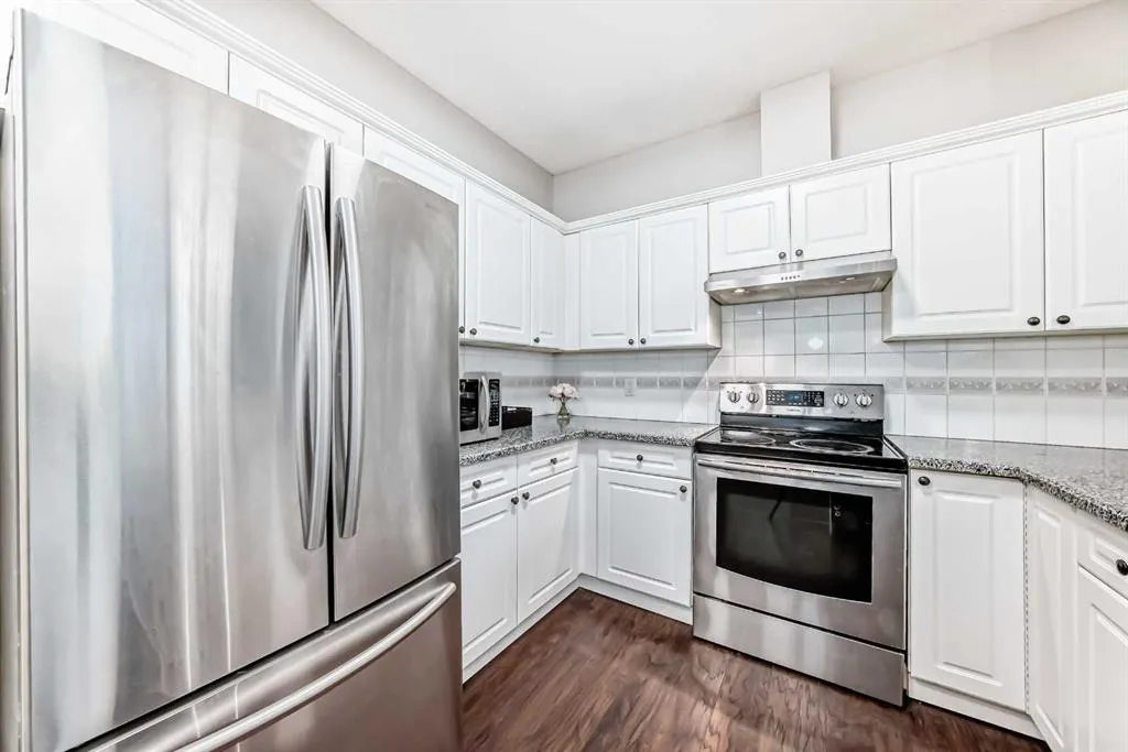 126 14 Avenue SW, #111