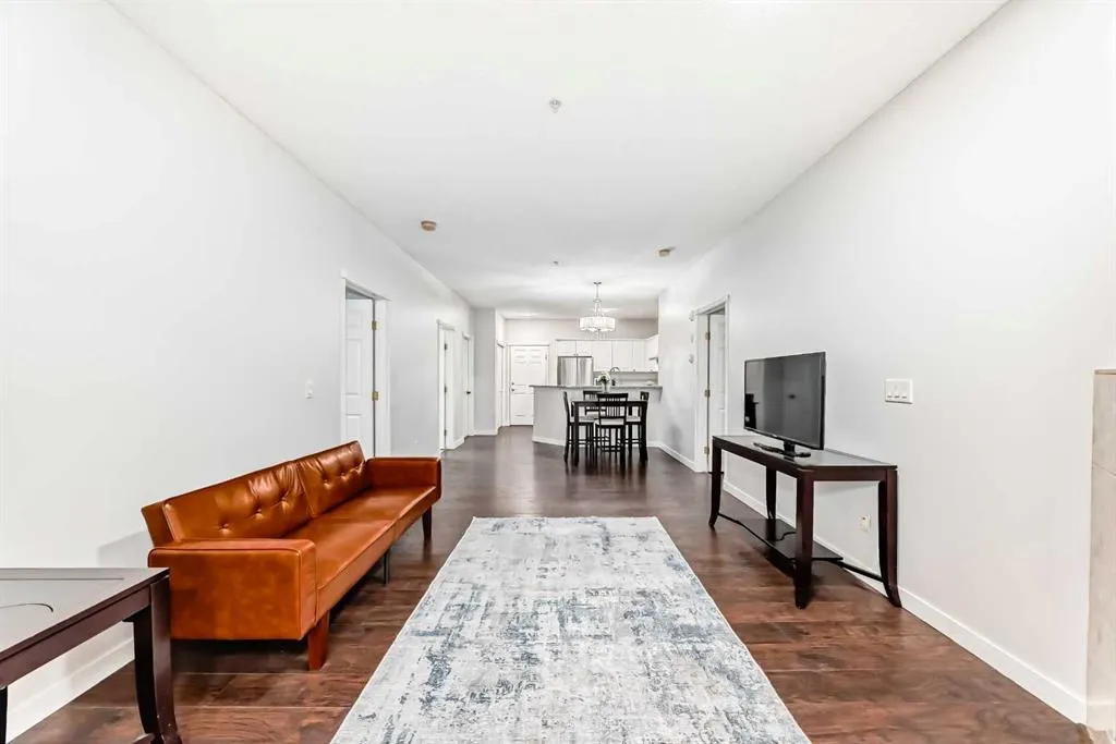 126 14 Avenue SW, #111
