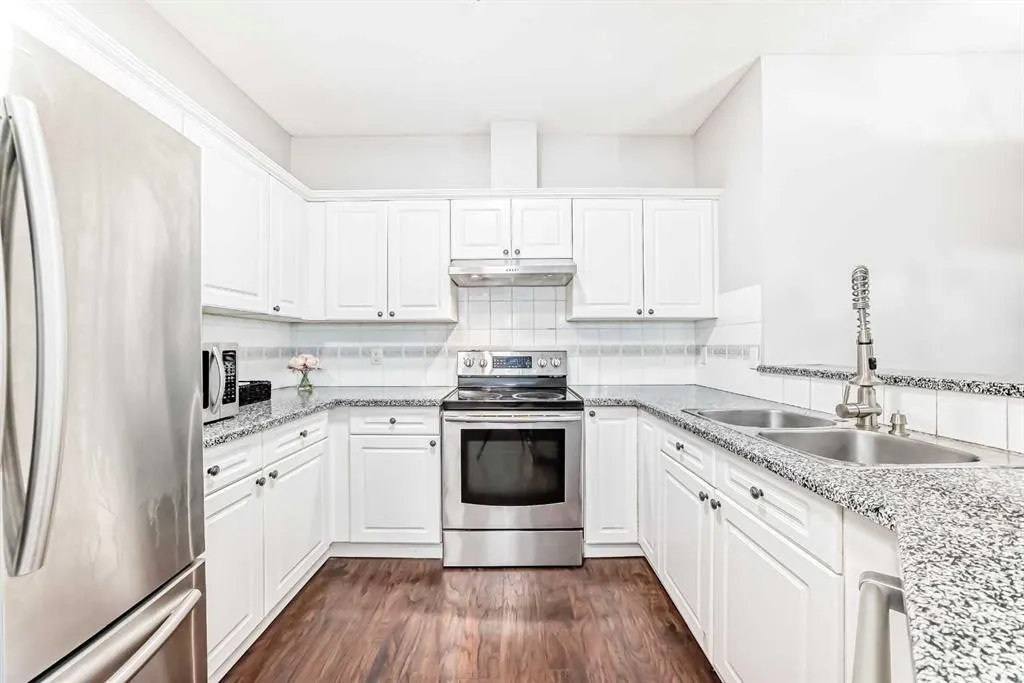 126 14 Avenue SW, #111