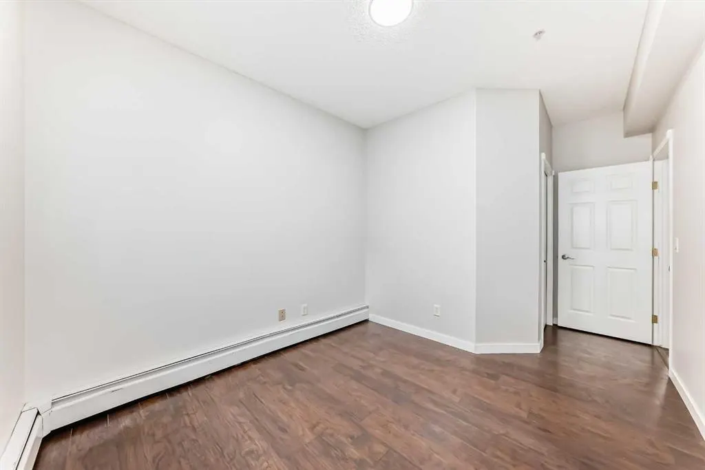 126 14 Avenue SW, #111