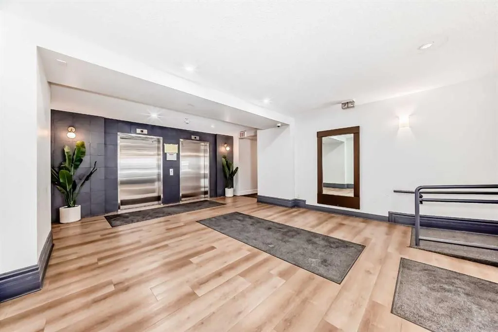 126 14 Avenue SW, #111