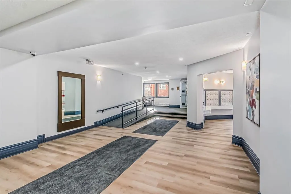 126 14 Avenue SW, #111