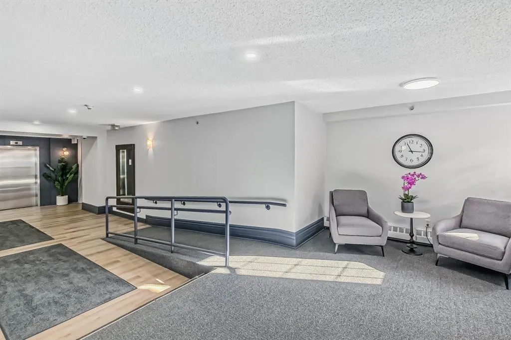 126 14 Avenue SW, #111